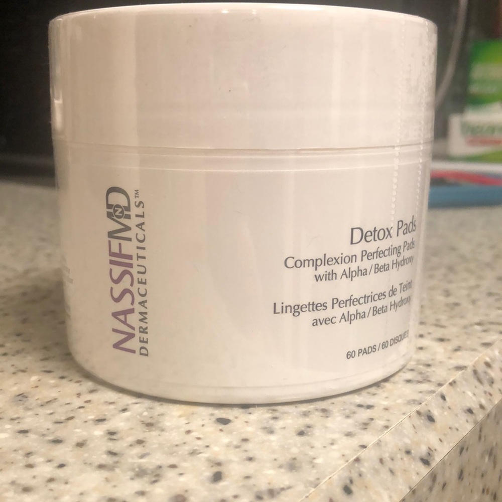 Dr. Nasif dermaceuticals detox pads
